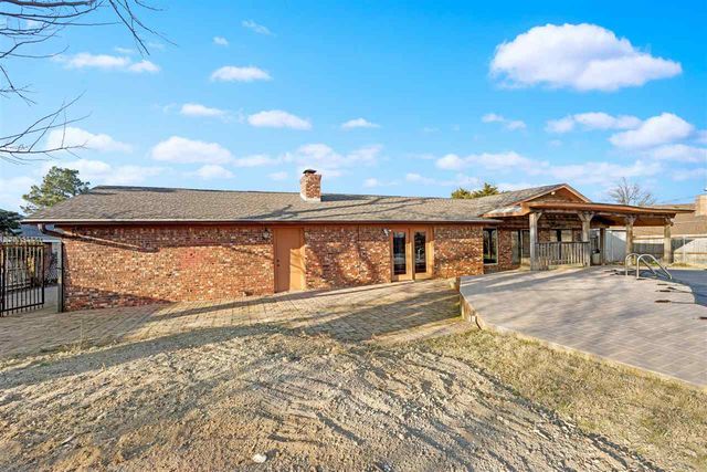 5104 NW Ash Ave, Lawton, OK 73505