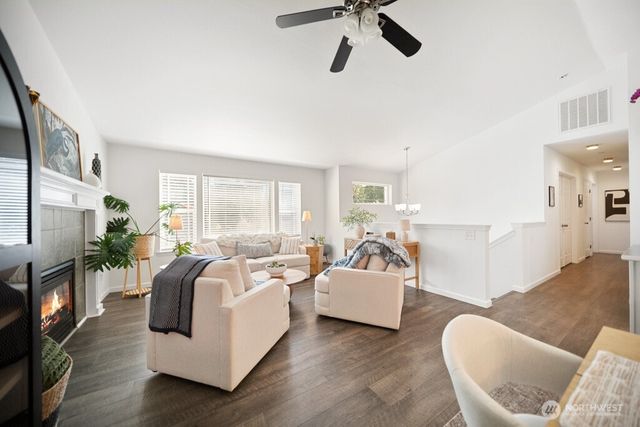 7930 NE Seawind Avenue, Poulsbo, WA 98370
