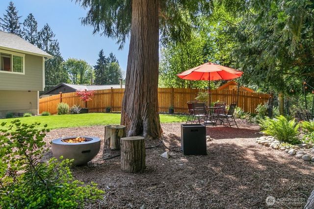 7930 NE Seawind Avenue, Poulsbo, WA 98370