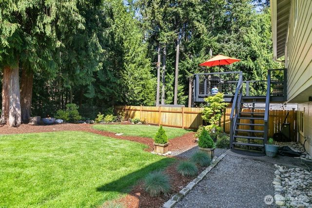7930 NE Seawind Avenue, Poulsbo, WA 98370