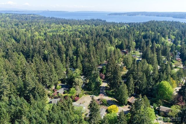 7930 NE Seawind Avenue, Poulsbo, WA 98370