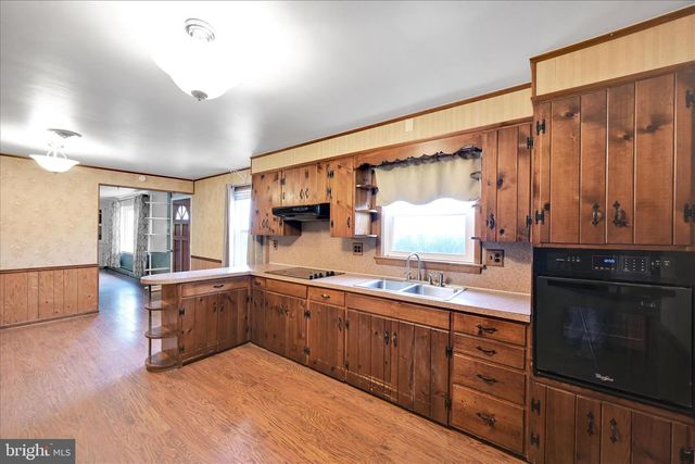 5030 YORKANA RD, York, PA 17406