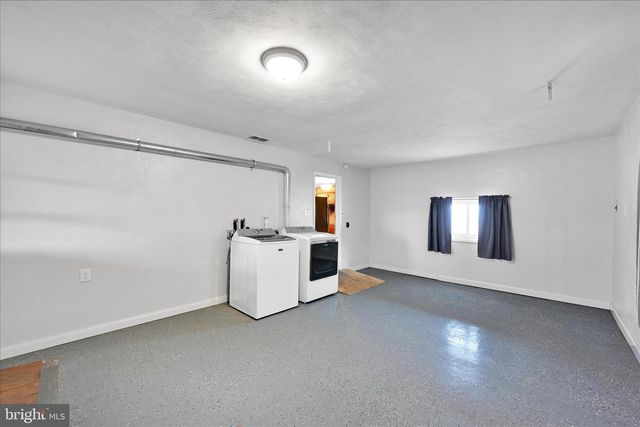 5030 YORKANA RD, York, PA 17406