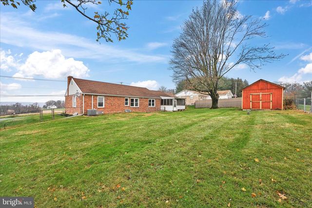 5030 YORKANA RD, York, PA 17406