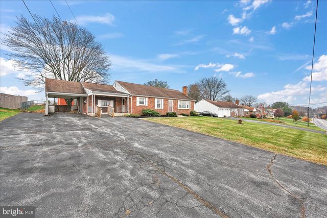 5030 YORKANA RD, York, PA 17406