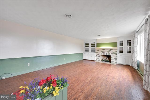 5030 YORKANA RD, York, PA 17406