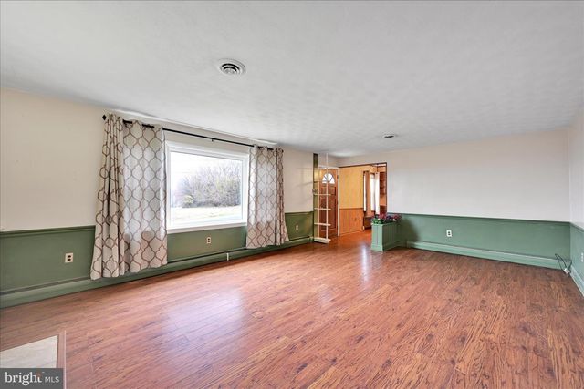 5030 YORKANA RD, York, PA 17406