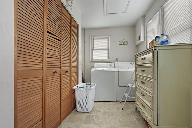 121 Oak LANE, Twin Lakes, WI 53181