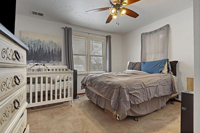 121 Oak LANE, Twin Lakes, WI 53181