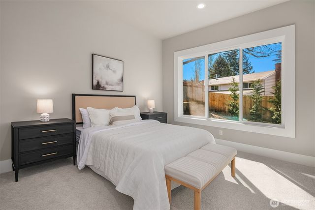 15827 SE 4th Street, Bellevue, WA 98008