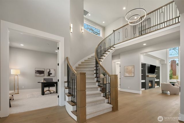 15827 SE 4th Street, Bellevue, WA 98008