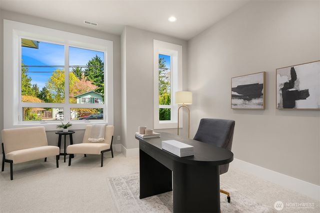 15827 SE 4th Street, Bellevue, WA 98008