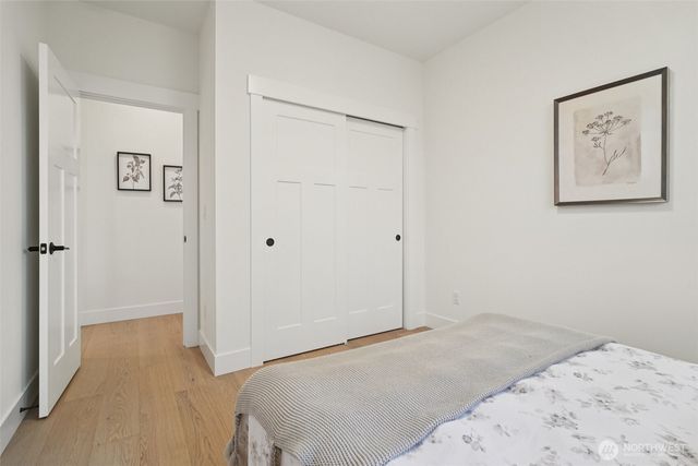 8014 222nd Street SW, Edmonds, WA 98026