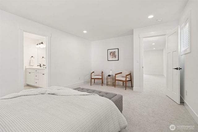 8014 222nd Street SW, Edmonds, WA 98026