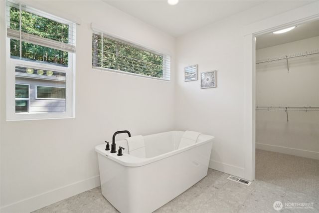 8014 222nd Street SW, Edmonds, WA 98026