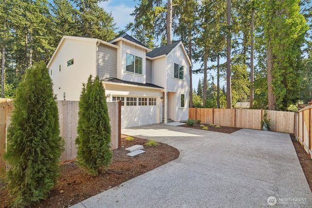 8014 222nd Street SW, Edmonds, WA 98026