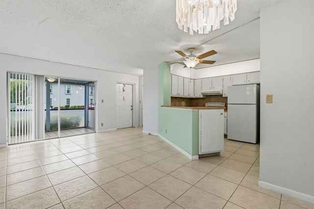 7535 S Oriole Boulevard 108, Delray Beach, FL 33446