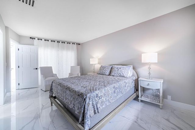 3474 S Ocean Boulevard 2, Palm Beach, FL 33480