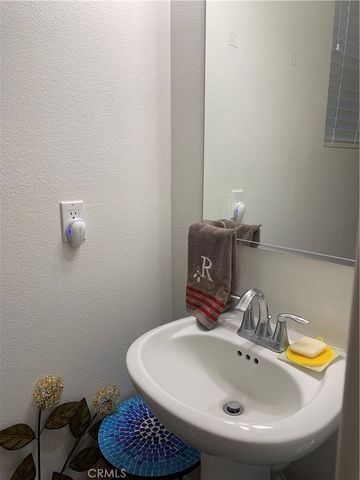 41987 Isadora St 1404, Murrieta, CA 92562