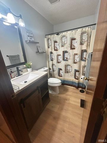 6213 Belle Isle Lane, Fort Wayne, IN 46835