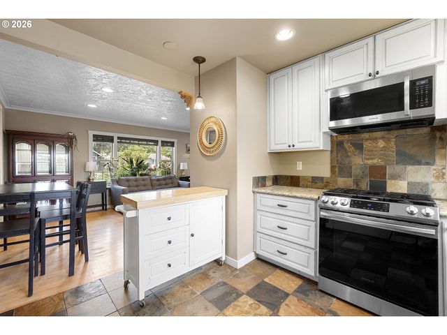 3601 V St, Vancouver, WA 98663