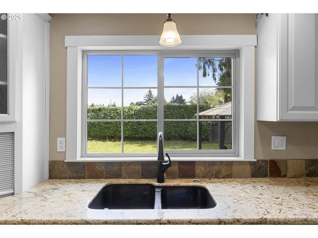 3601 V St, Vancouver, WA 98663