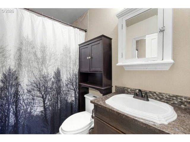 3601 V St, Vancouver, WA 98663