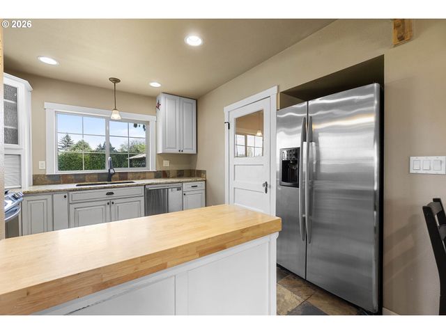 3601 V St, Vancouver, WA 98663