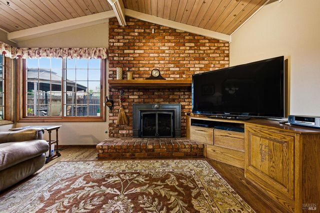 2538 Patricia Dr, Napa, CA 94558