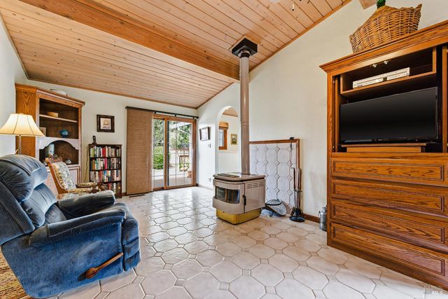 2538 Patricia Dr, Napa, CA 94558