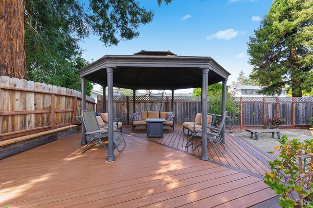 2538 Patricia Dr, Napa, CA 94558