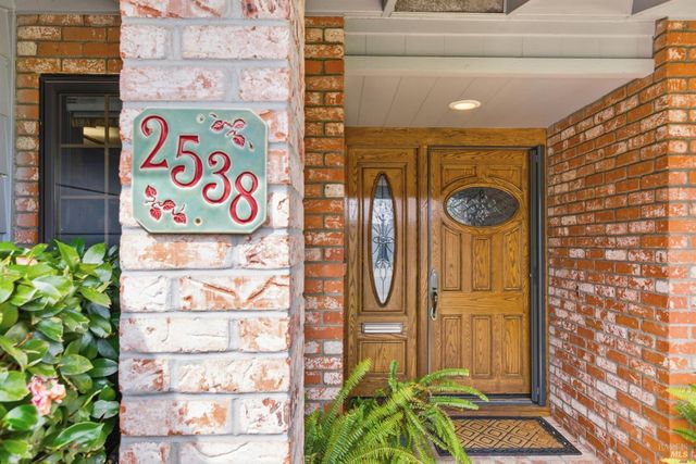2538 Patricia Dr, Napa, CA 94558