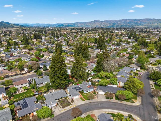 2538 Patricia Dr, Napa, CA 94558