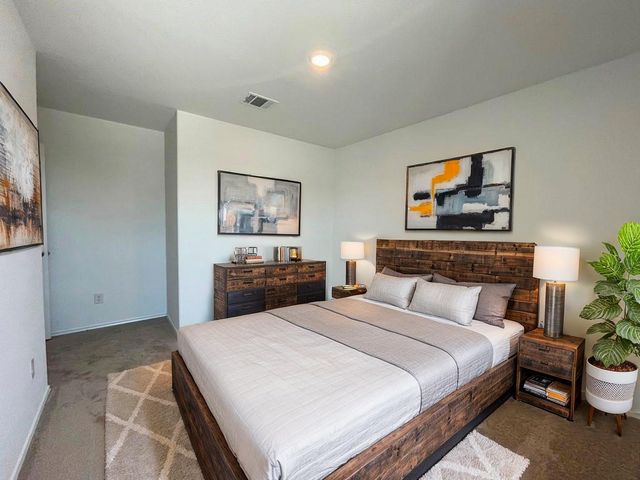 101 Hellcats WAY, Jarrell, TX 76537