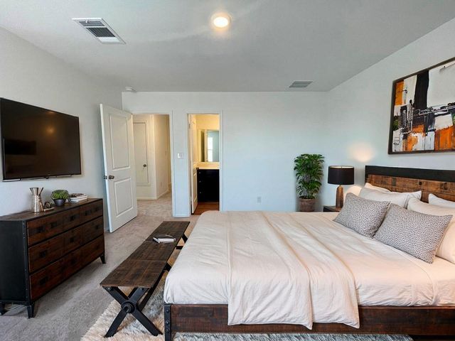 101 Hellcats WAY, Jarrell, TX 76537