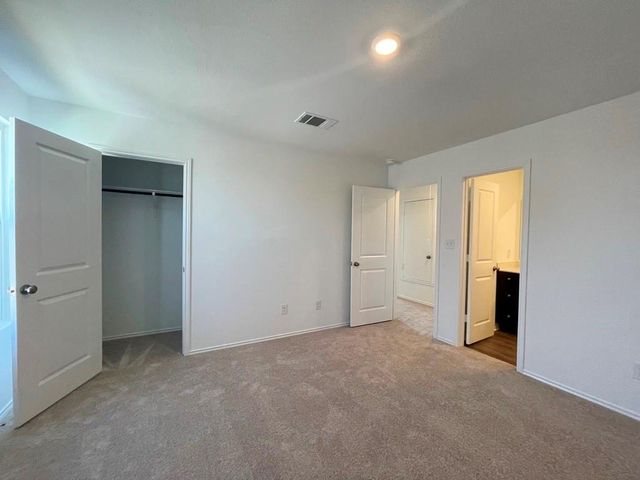 101 Hellcats WAY, Jarrell, TX 76537