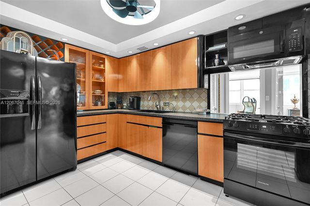 2030 S Ocean Drive 2027, Hallandale Beach, FL 33009
