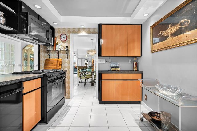 2030 S Ocean Drive 2027, Hallandale Beach, FL 33009