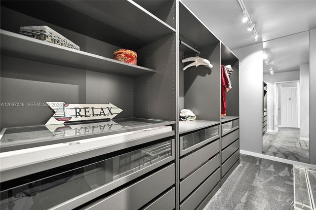 2030 S Ocean Drive 2027, Hallandale Beach, FL 33009