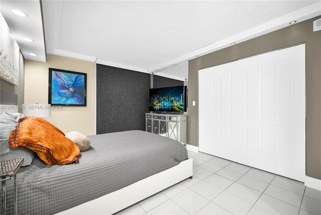 2030 S Ocean Drive 2027, Hallandale Beach, FL 33009