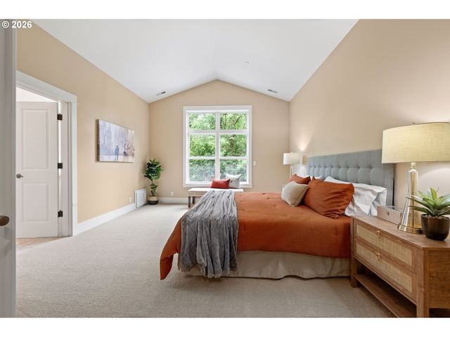 1991 COUNTRY CLUB Rd, Lake Oswego, OR 97034