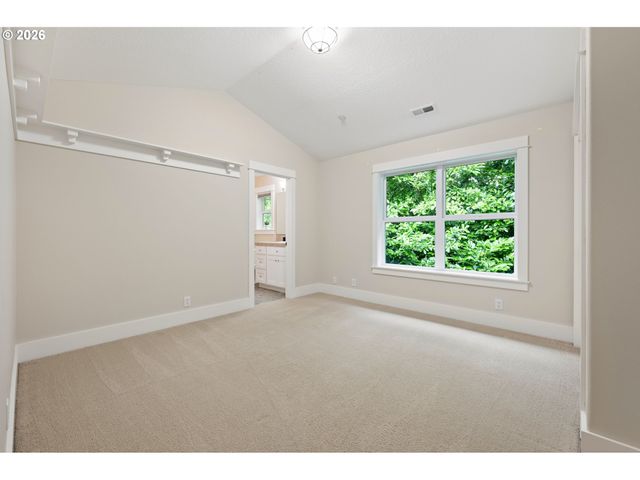 1991 COUNTRY CLUB Rd, Lake Oswego, OR 97034