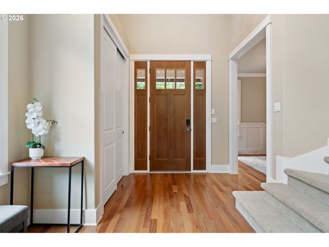 1991 COUNTRY CLUB Rd, Lake Oswego, OR 97034