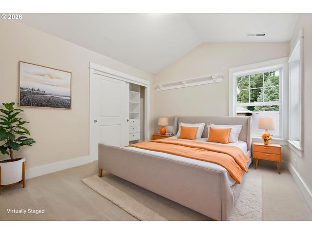 1991 COUNTRY CLUB Rd, Lake Oswego, OR 97034
