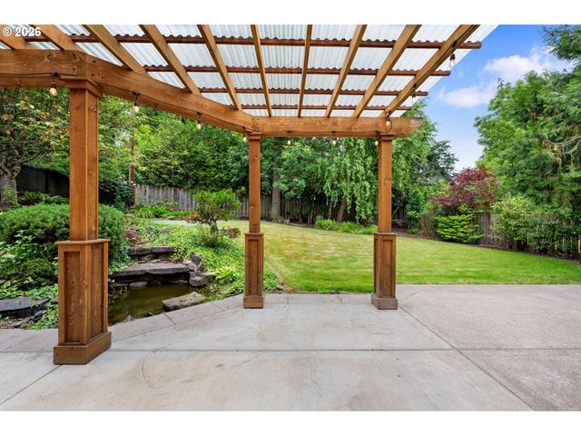 1991 COUNTRY CLUB Rd, Lake Oswego, OR 97034