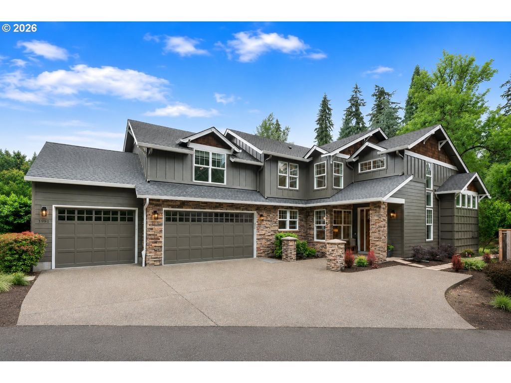 1991 COUNTRY CLUB Rd, Lake Oswego, OR 97034