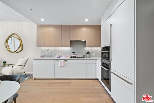 877 Francisco Street 2305, Los Angeles, CA 90017