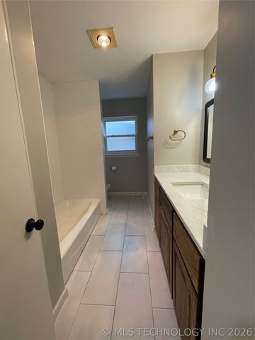 4647 S Winston Avenue, Tulsa, OK 74135
