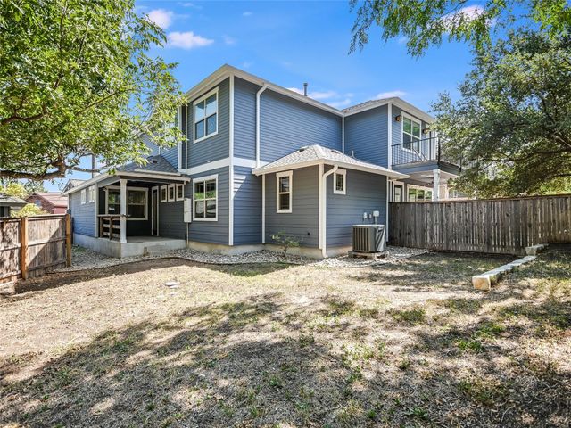 2210 Schriber ST A, Austin, TX 78704