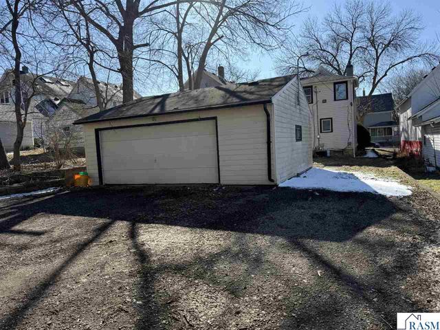 305 Carroll Street, Mankato, MN 56001